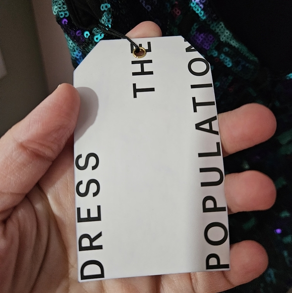 Dress - Picture 6 of 9